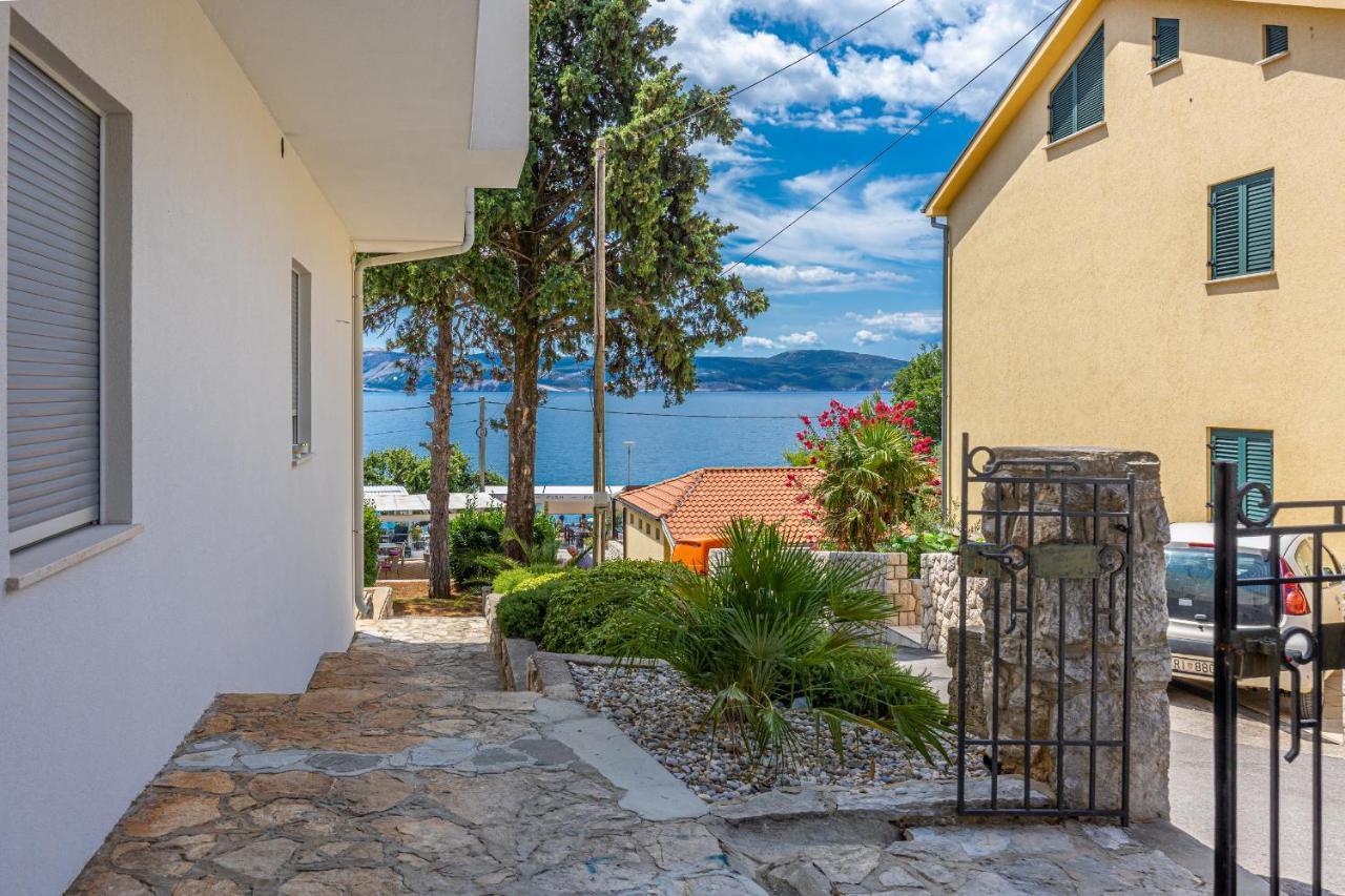 Rocky Beach Rooms Novi Vinodolski Exterior foto