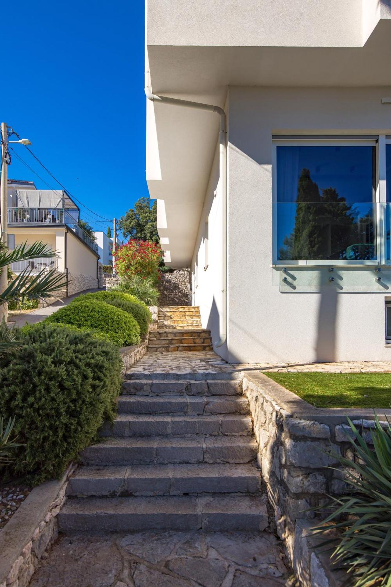 Rocky Beach Rooms Novi Vinodolski Exterior foto
