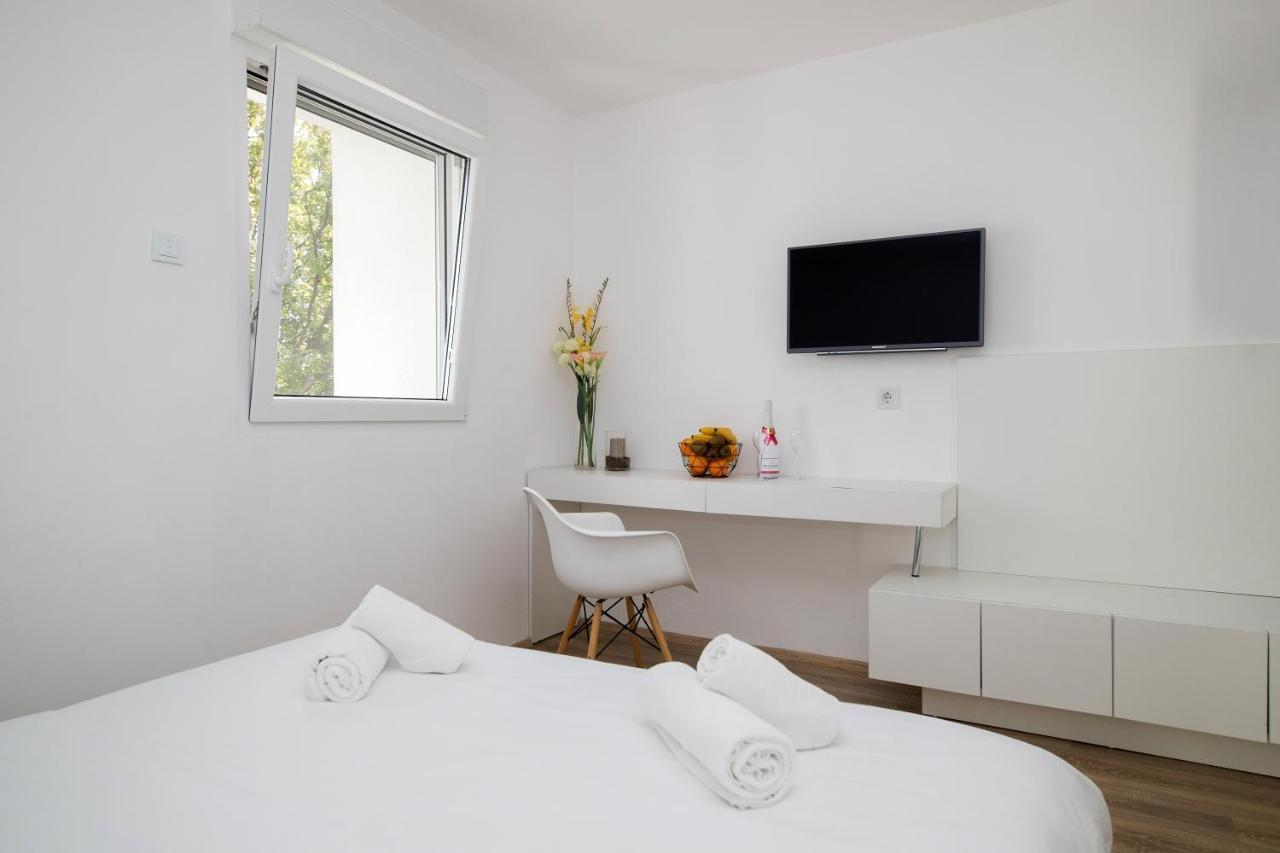Rocky Beach Rooms Novi Vinodolski Exterior foto